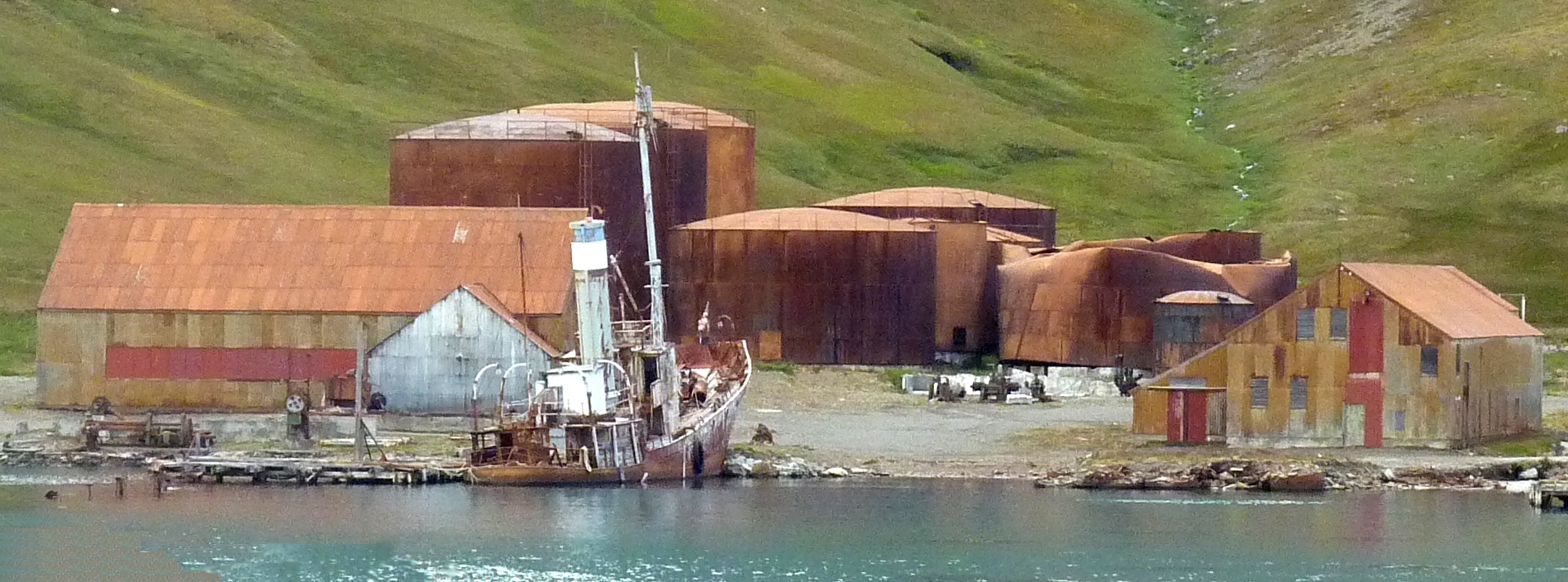 Southgeorgia-Grytviken-HistoricWhaleryTown