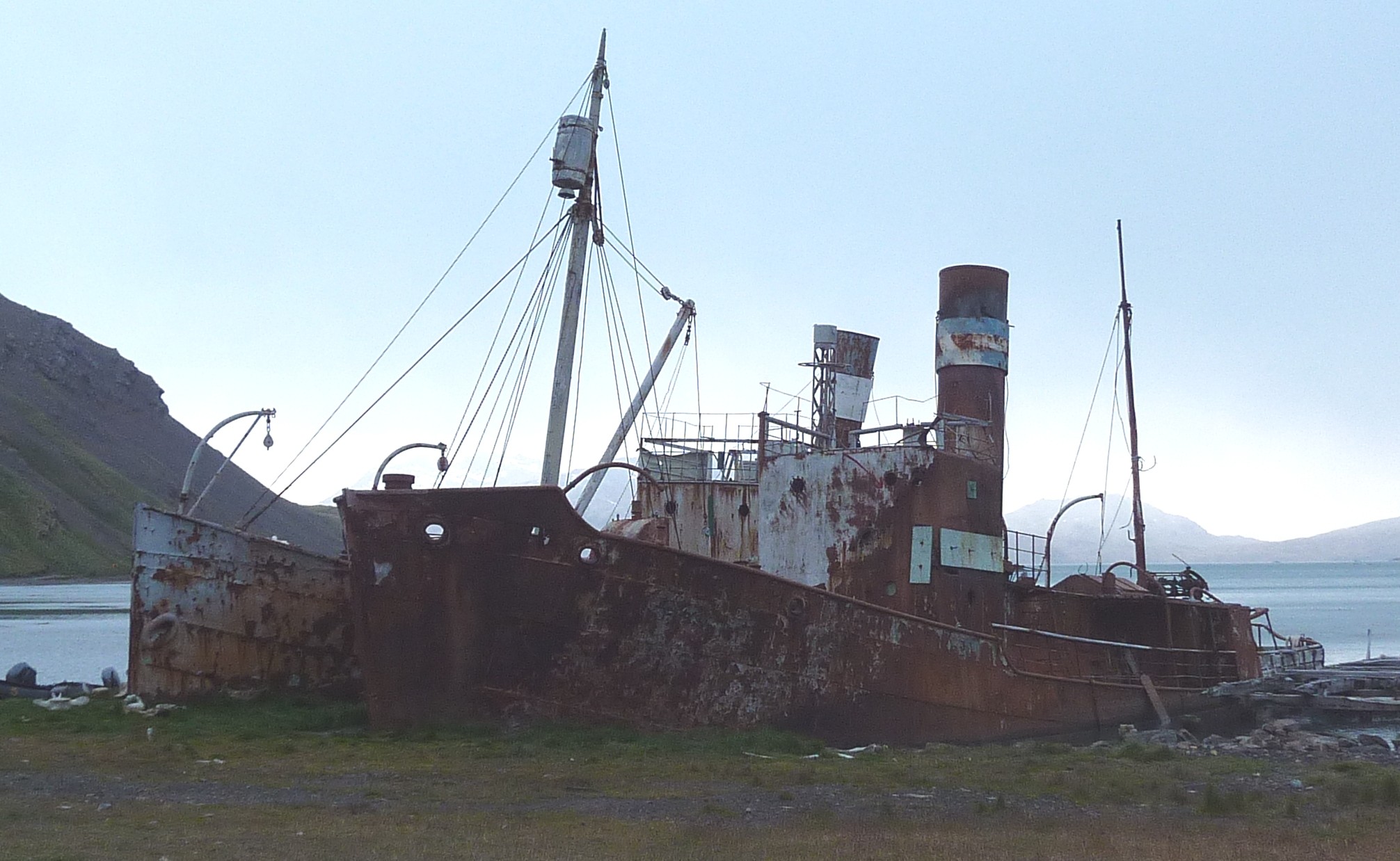 Southgeorgia-Grytviken-OldRustedShipsTwoThree