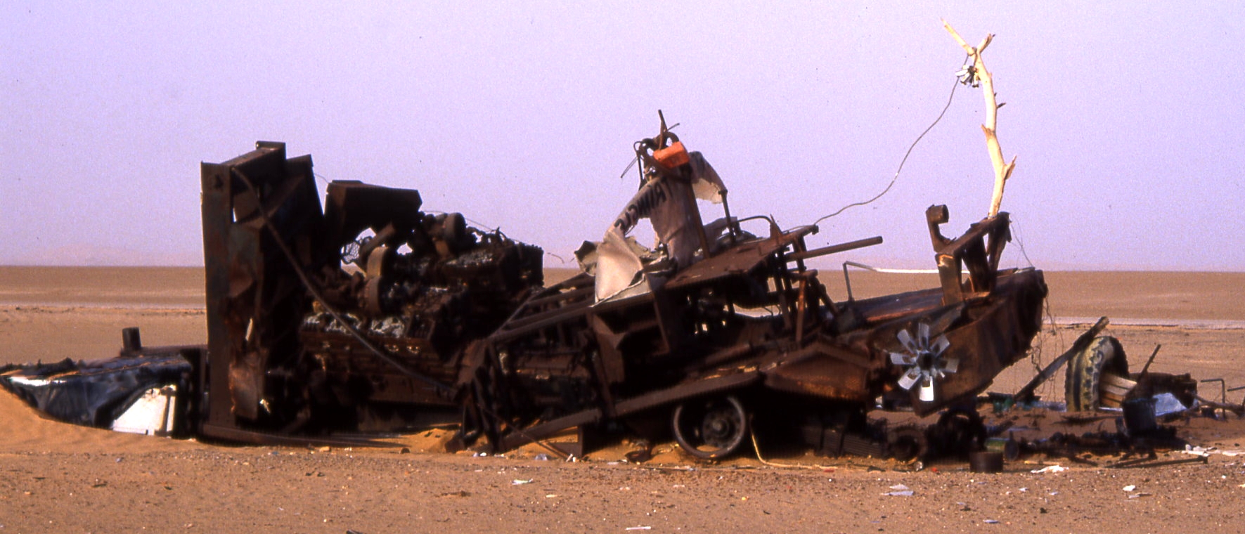 AlgeriaSahara-CarWrecks-PiecesCombinedToQuasiArt--a45r.jpg