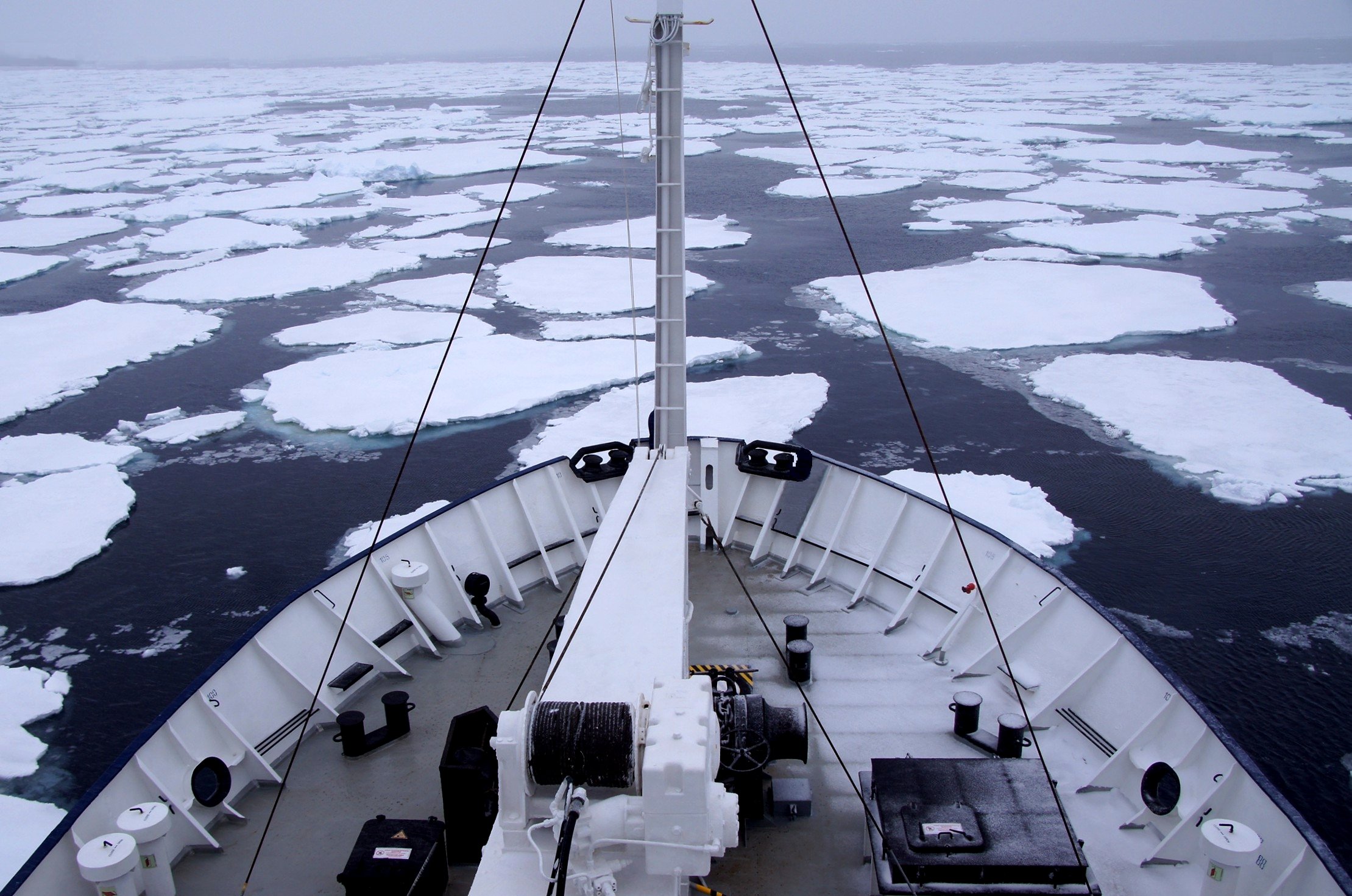 rohrmann-AAA-Ship-CruisingThroughIce-1-1644-!%25