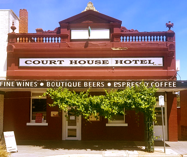 Ararat courthouse hotel