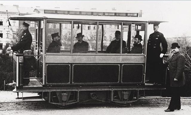 The world's first electric tram