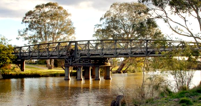 Sale swing bridge