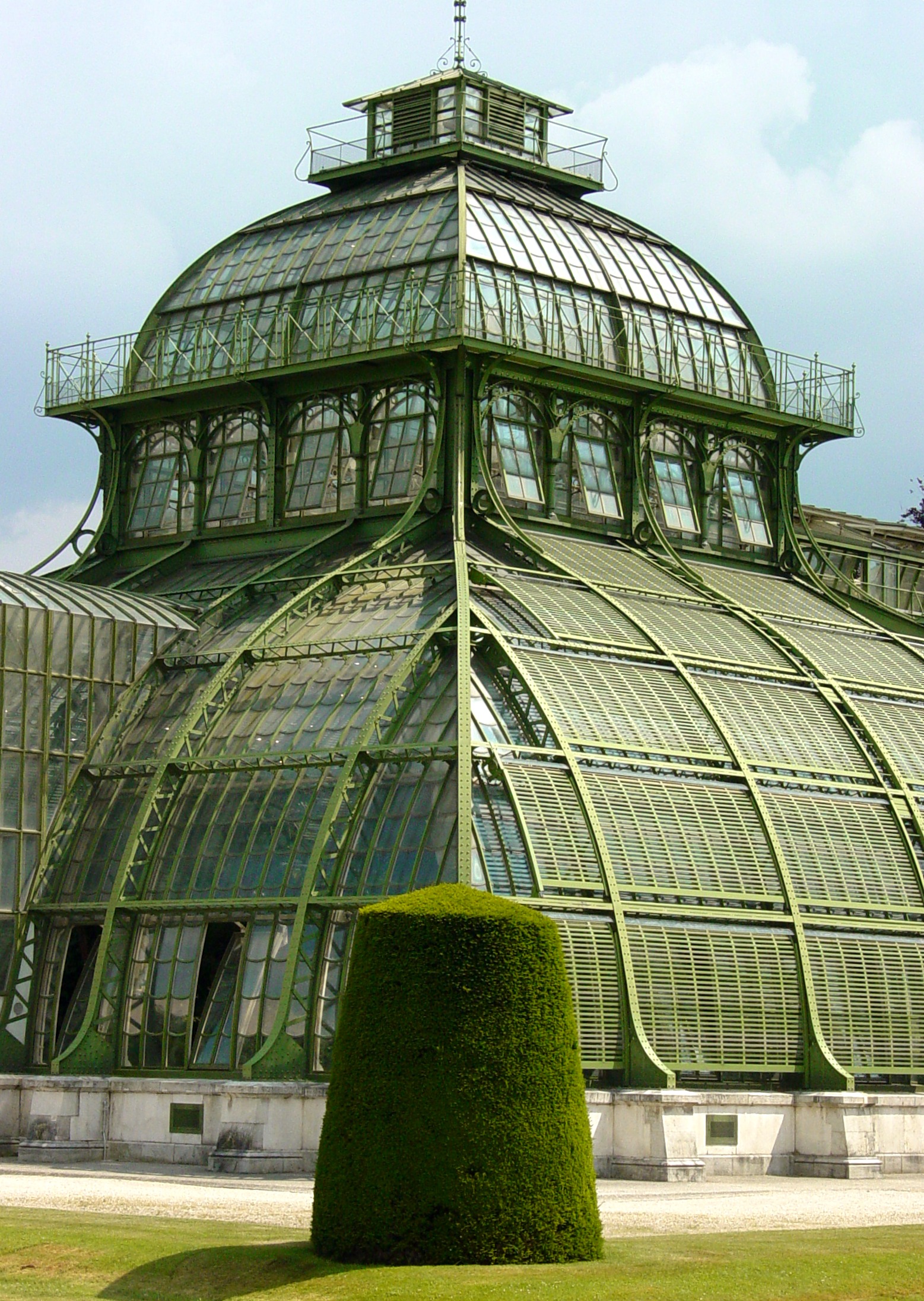 Schoenbrunn Botany Building