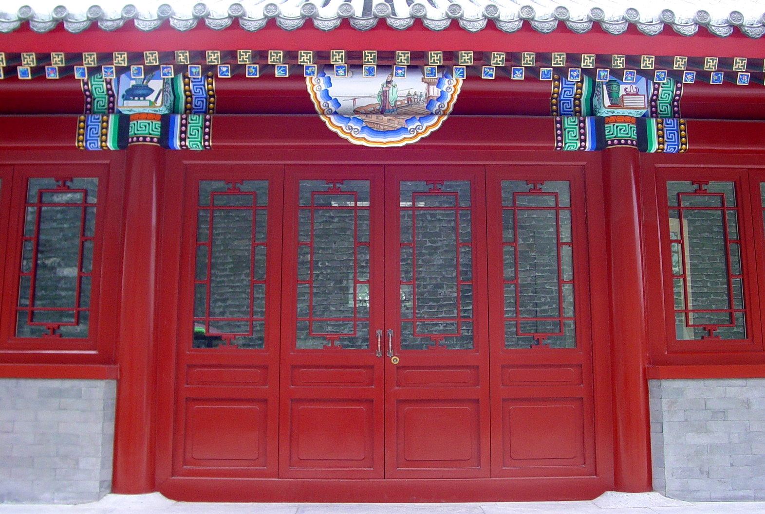 Very decorated house entrance