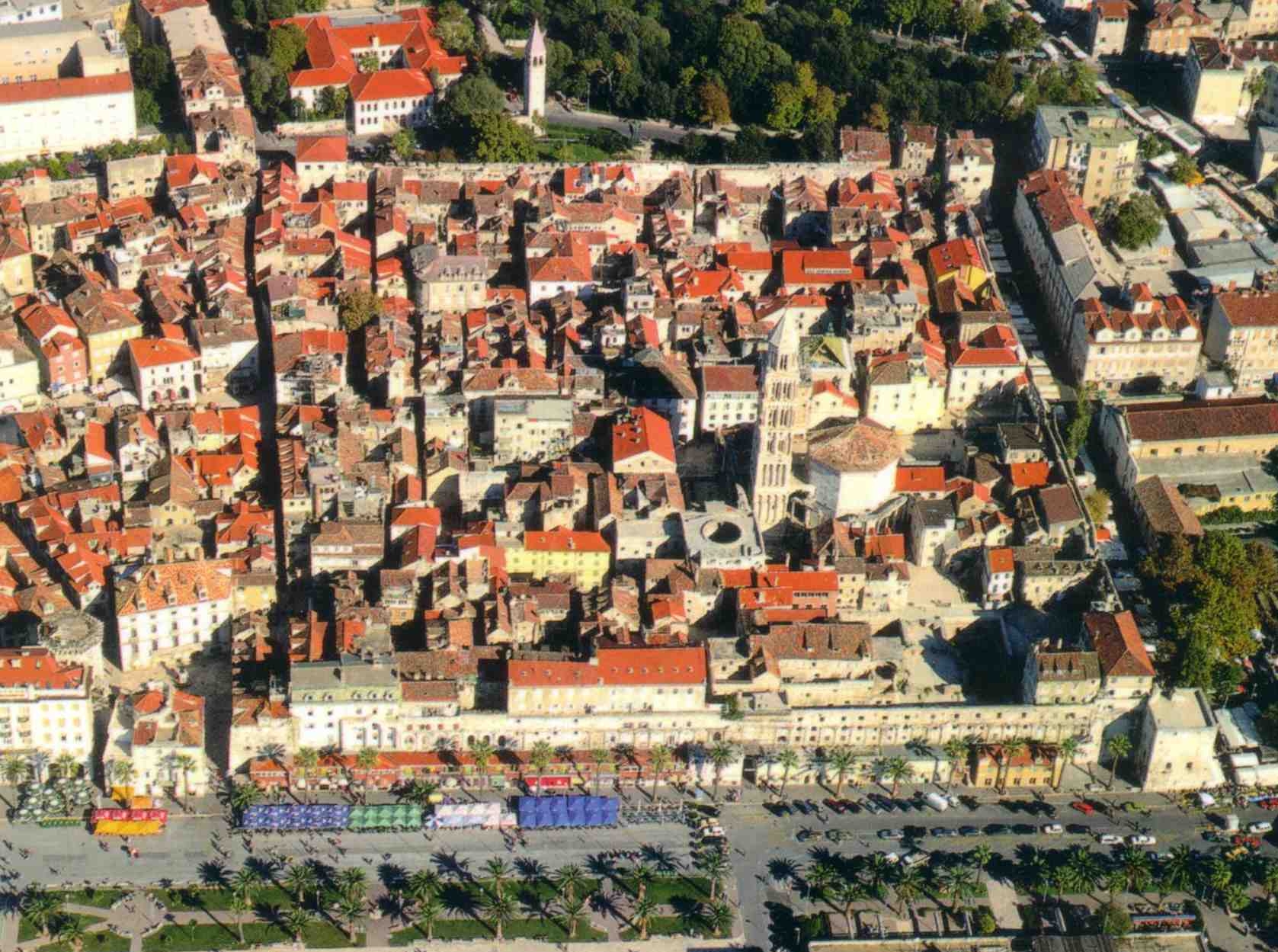 rohrmann-CroatiaSplit-AerialViewOfOldCityBasedOnDiocletiansPalace