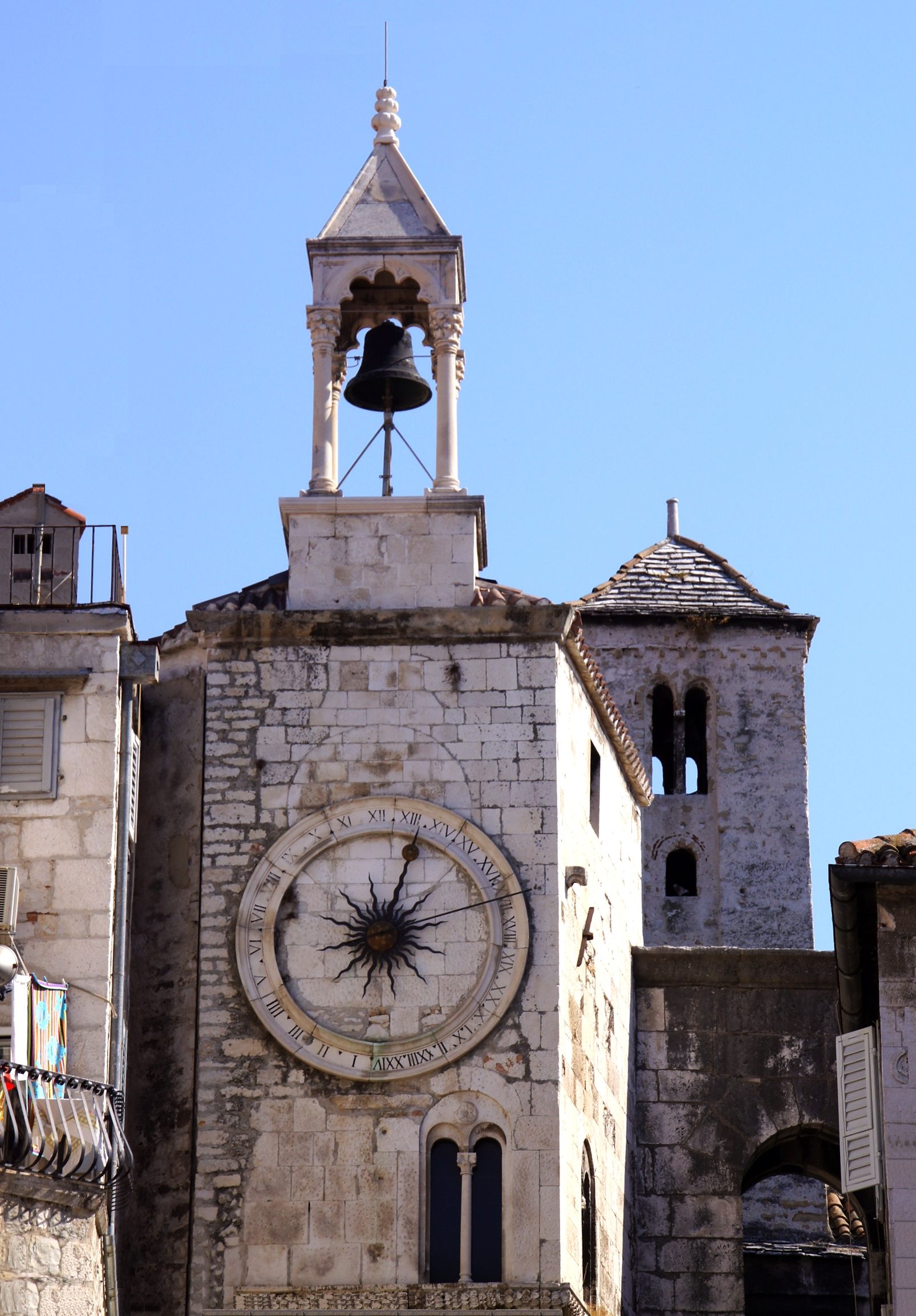 rohrmann-CroatiaSplit-HistoricCityCenter-TwoTowersAndBigClock--1537