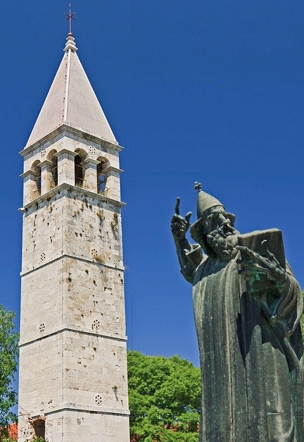 rohrmann-CroatiaSplit-OldChurchTowerAndStatueOfBishopNinskiCroatiaSplit--X904z