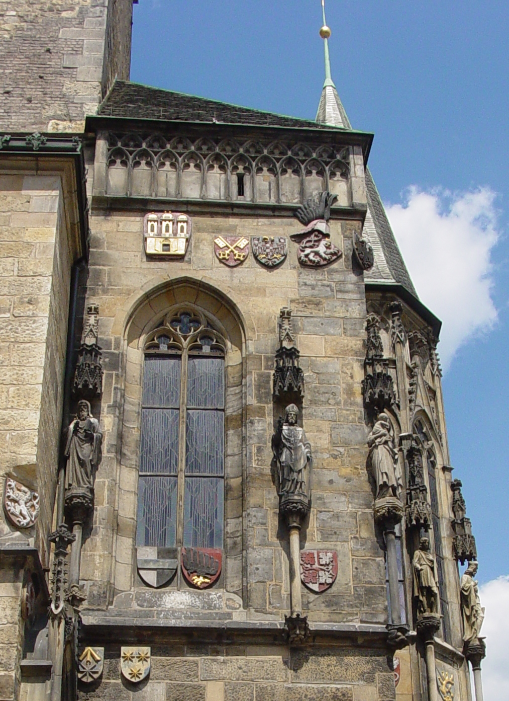 Townhall part with windows and sculptures