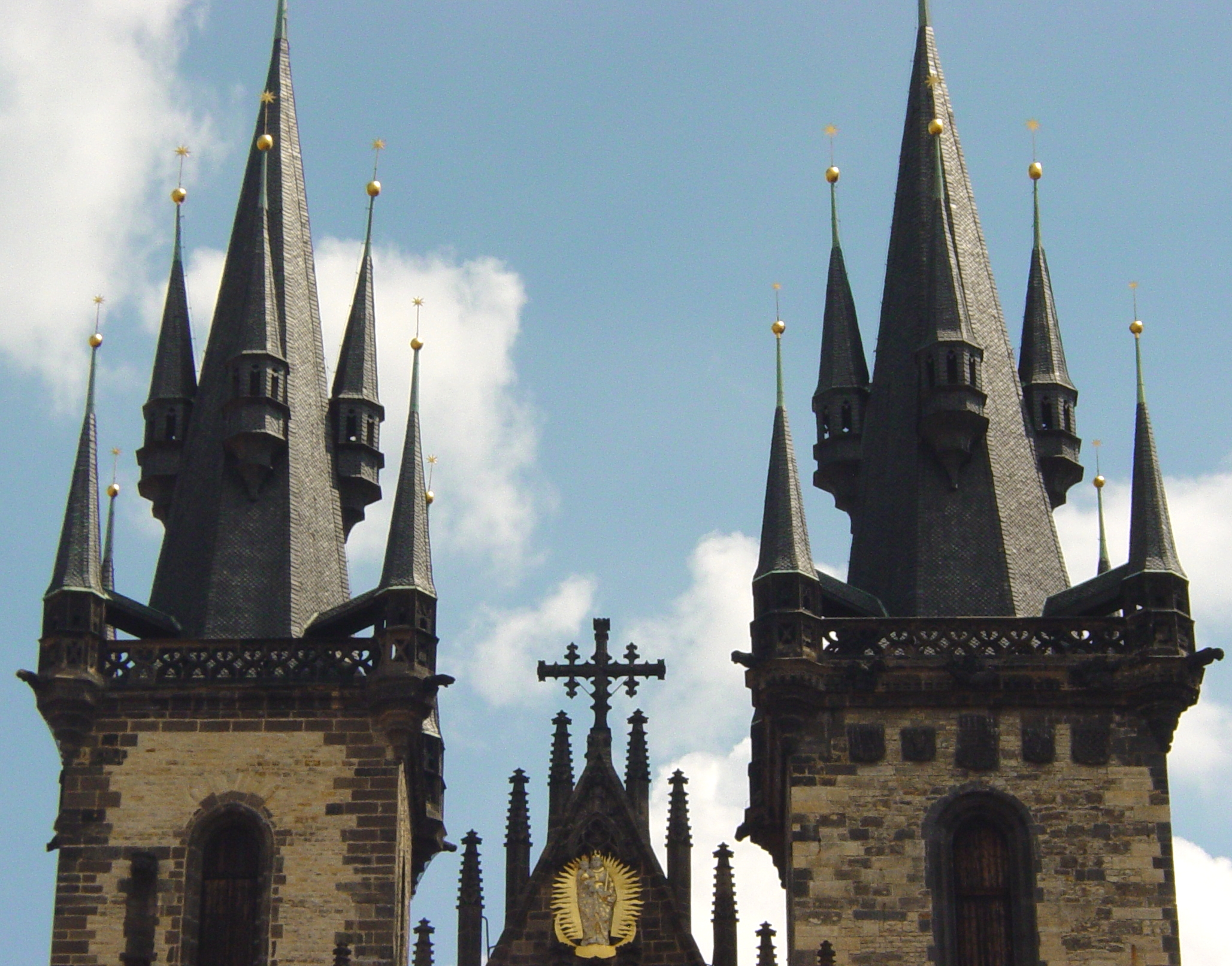 Tyn church towers