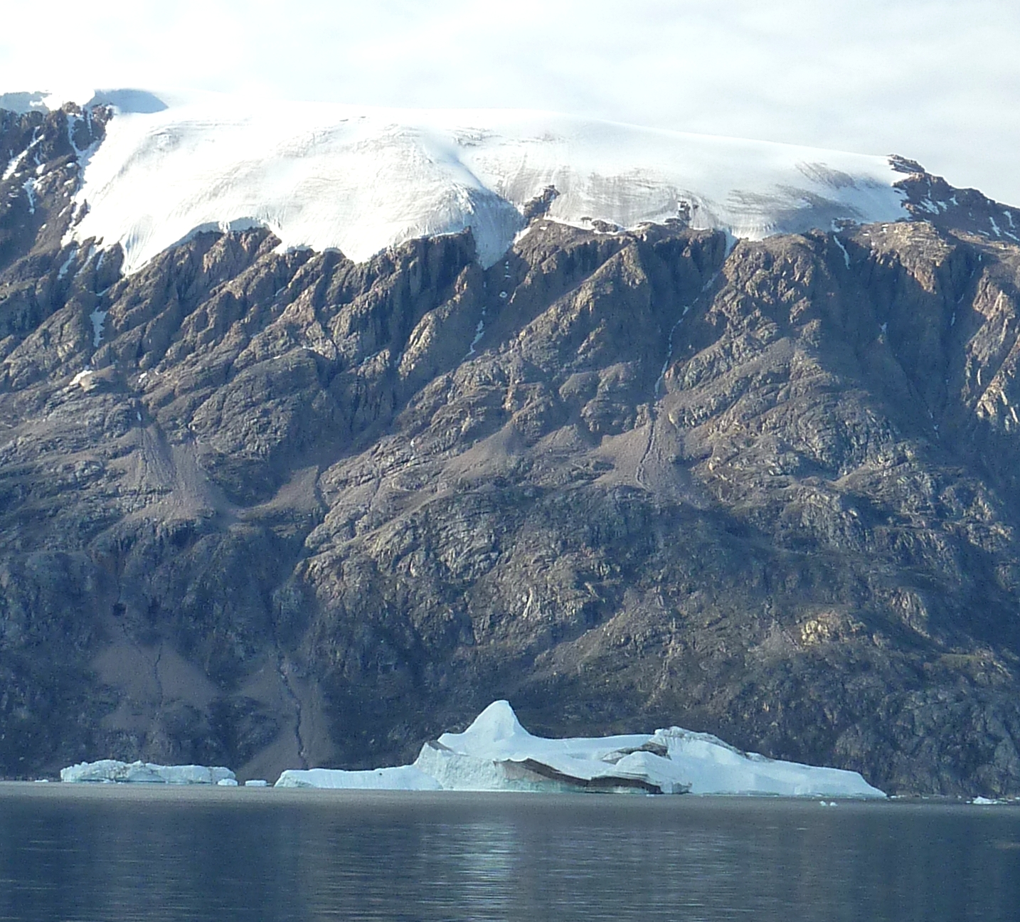 Greenland-LandscapeAndIcebergsPic07=30957%5E