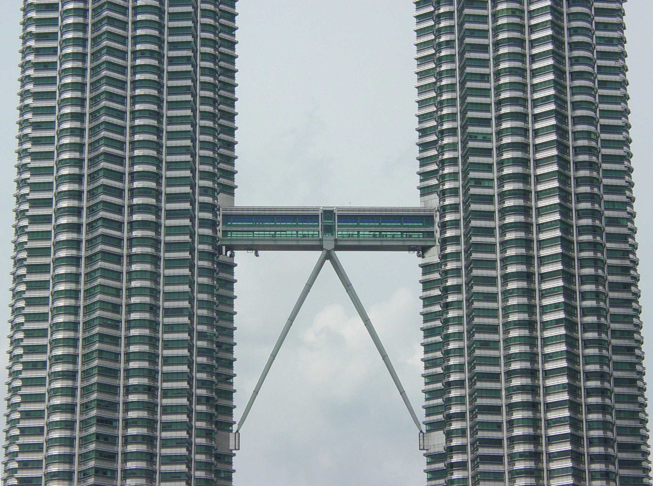 Petronas tower bridge