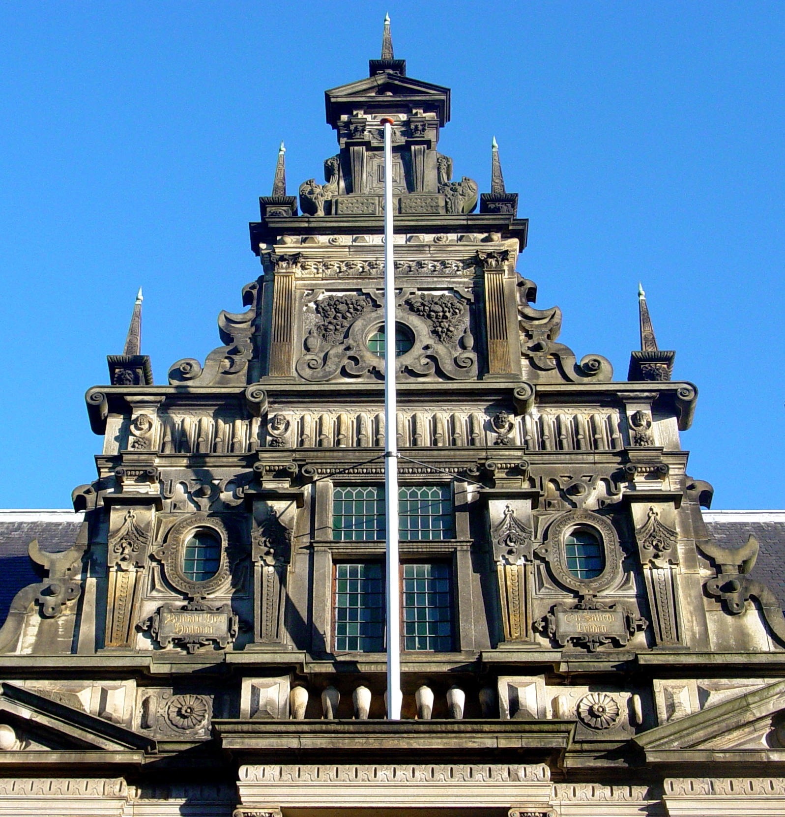 NetherlandsLeiden-Oldcity-TownhallOldFacade3-3356.jpg