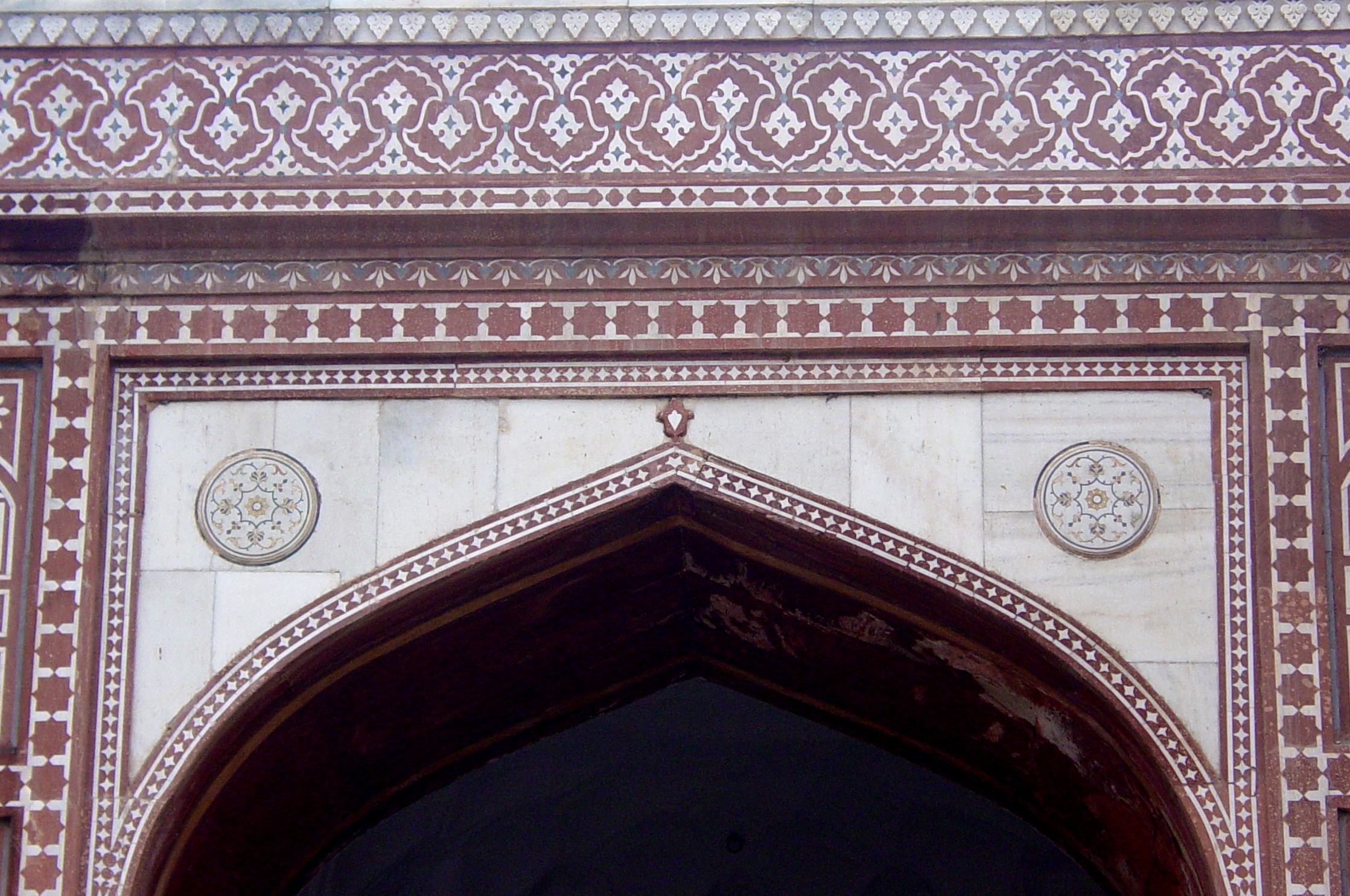 Badshahi Mosque wall detail