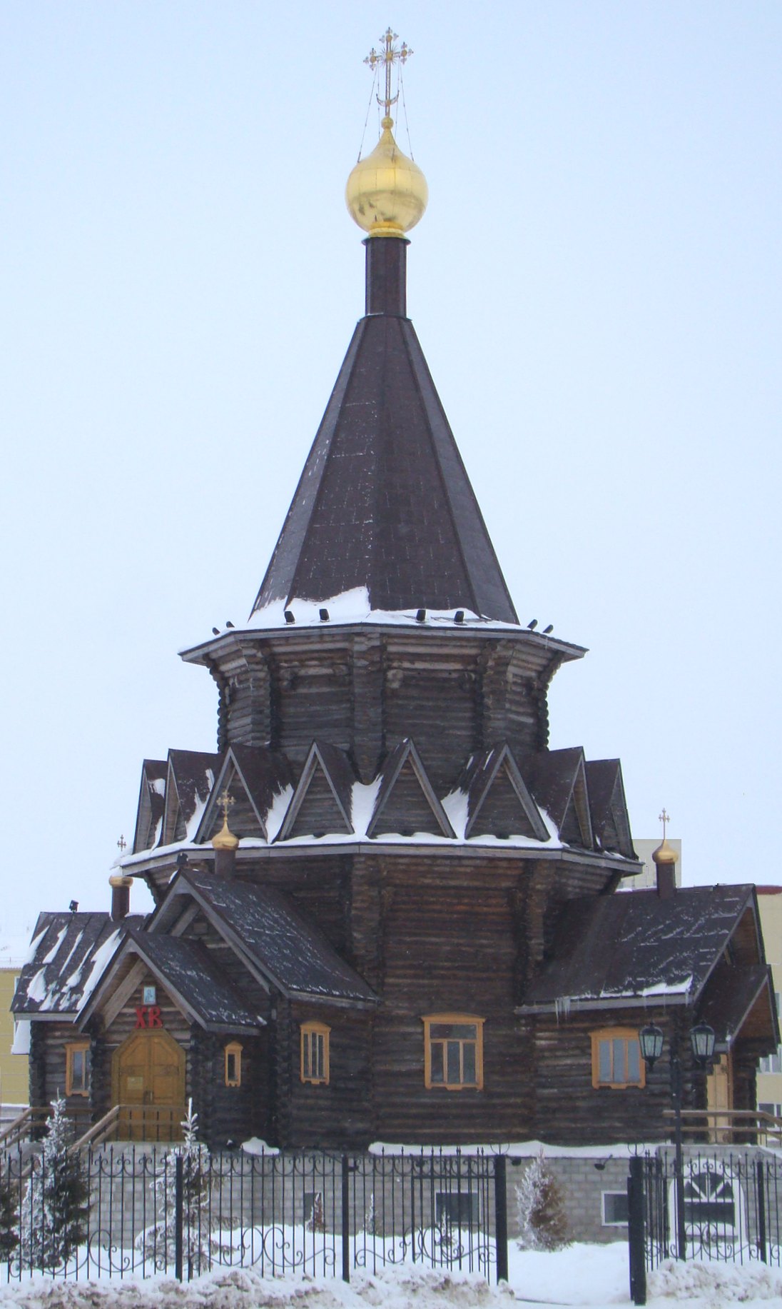 RussiaNenets-OrthodoxChurchInNarjanMar-WoodenBuilding--5093