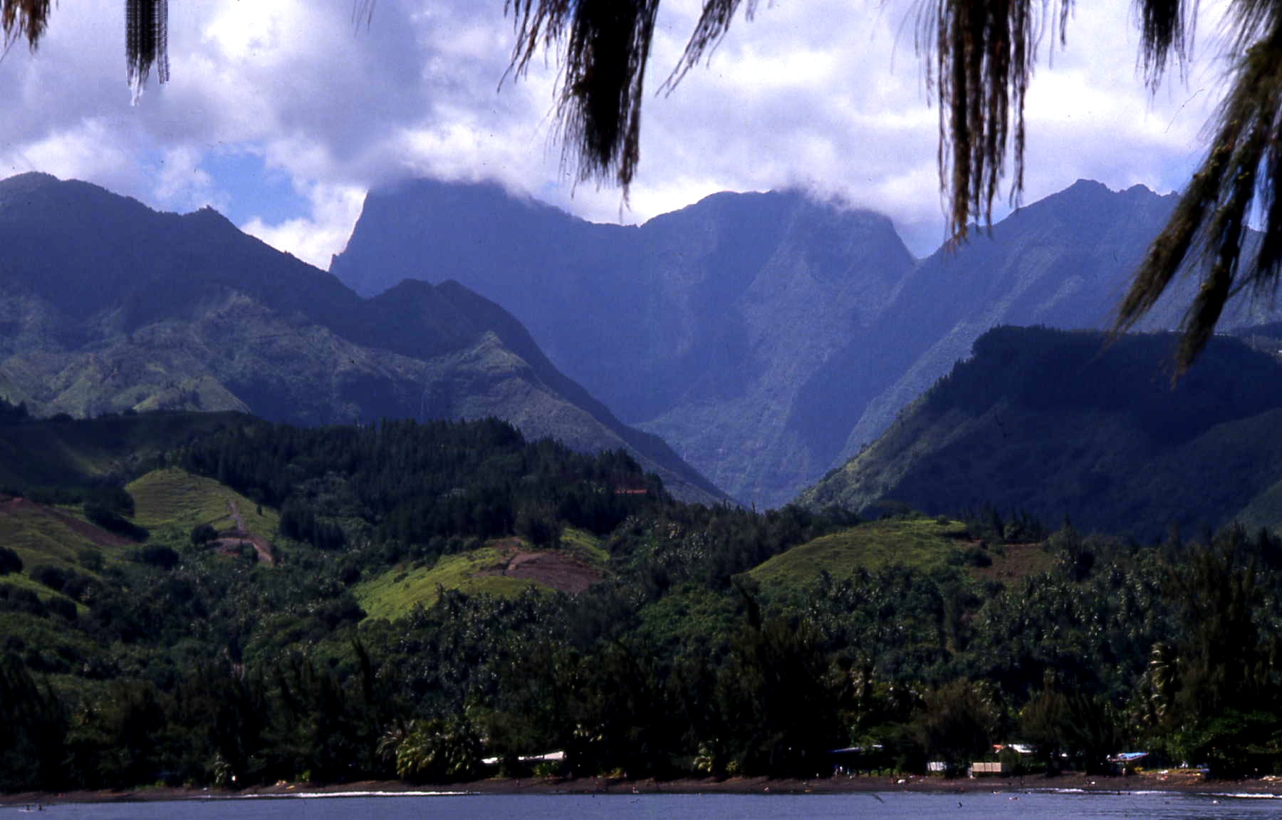 Tahiti mountains