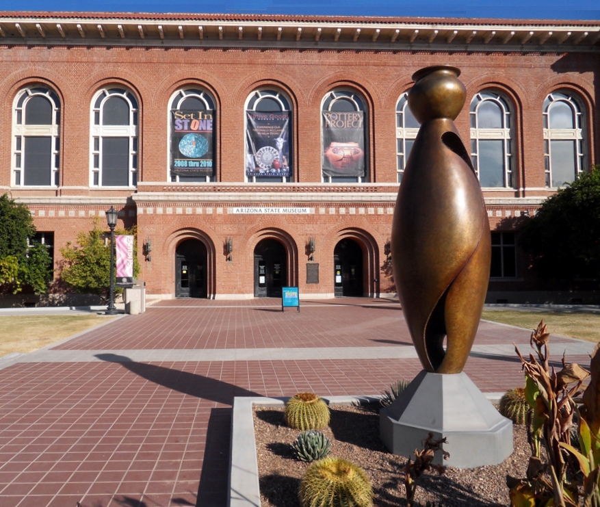 rohrmann-USAArizona-Tuscon-UniversityModernBuilding.jpg