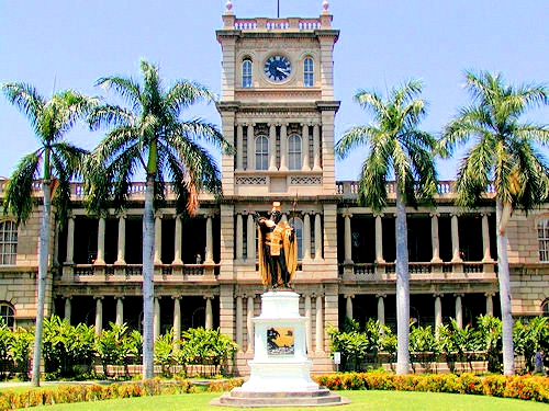 rohrmann-USAHawaiianIslands-HistoricBuilding&StatueKingKamehahameha-ByXY.jpg